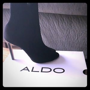 Aldo peep toe ankle bootie